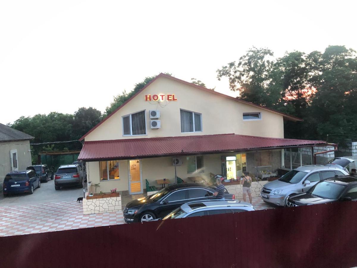 Гостиный Дом Comfort Reni Esterno foto